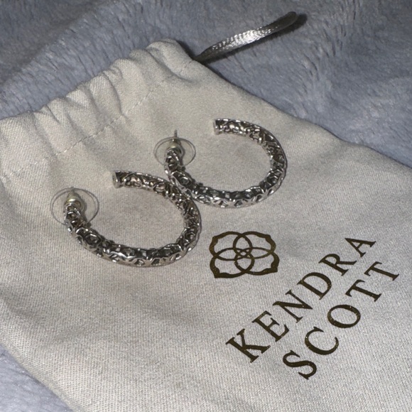 Kendra Scott Silver Textured Hoop Earrings - Picture 3 of 5